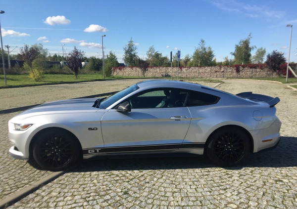 Ford Mustang cena 129000 przebieg: 41633, rok produkcji 2015 z Szczecin małe 67